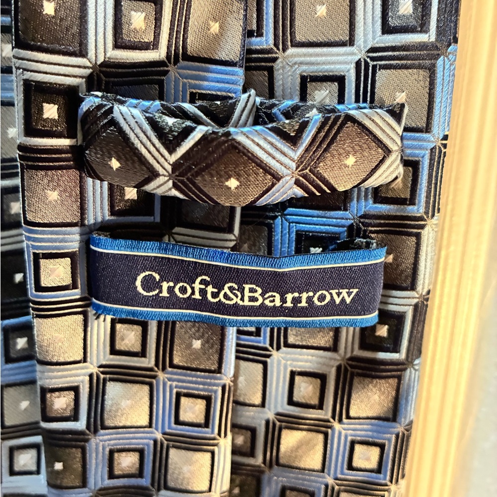 Croft & Barrow Geometric Silk-Feel Tie - Picture 3 of 5